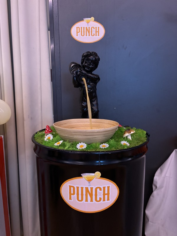 Fontaine à cocktail originale et élégante en location pour baptême ou réception chic à Lyon et en région Rhône-Alpes