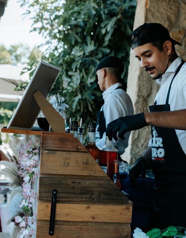 Animation bar à cocktails pour un anniversaire privé dans une villa des Monts d'Or avec 3 créations personnalisées